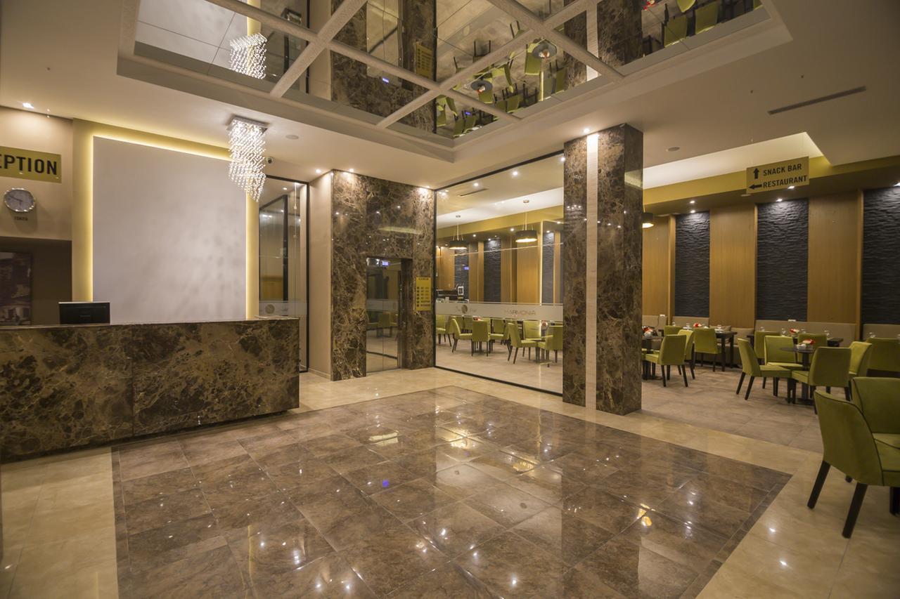 Sun Hotel Durrës Kültér fotó