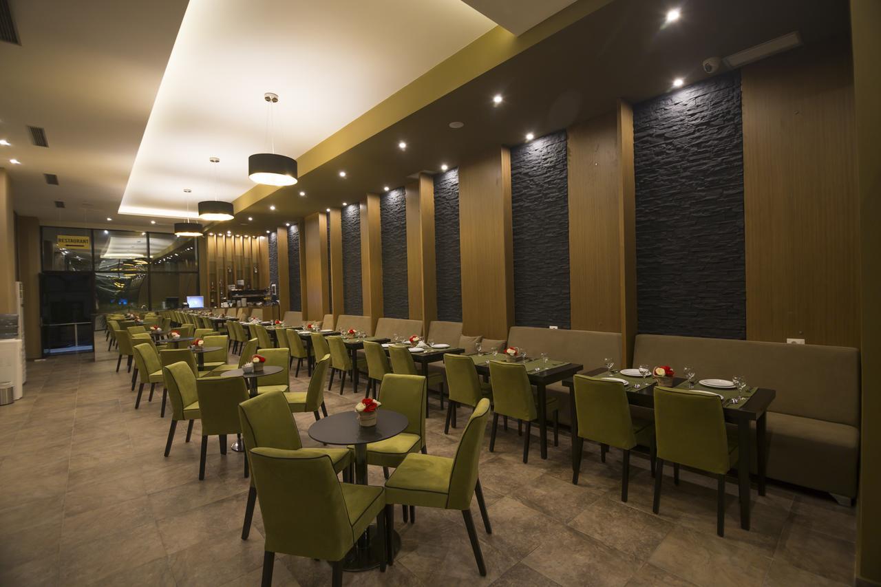 Sun Hotel Durrës Kültér fotó