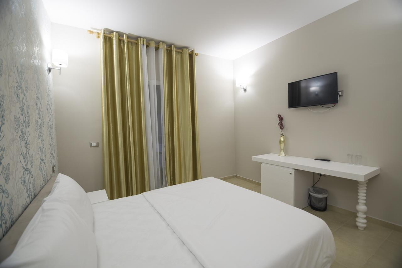 Sun Hotel Durrës Kültér fotó