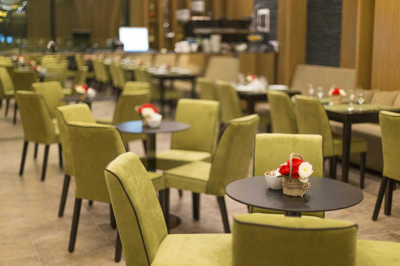 Sun Hotel Durrës Kültér fotó